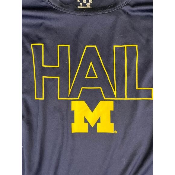 Men's Michigan Wolverines XL Champion Elite Performance Long Sleeve Shirt HAIL - Picture 4 of 9